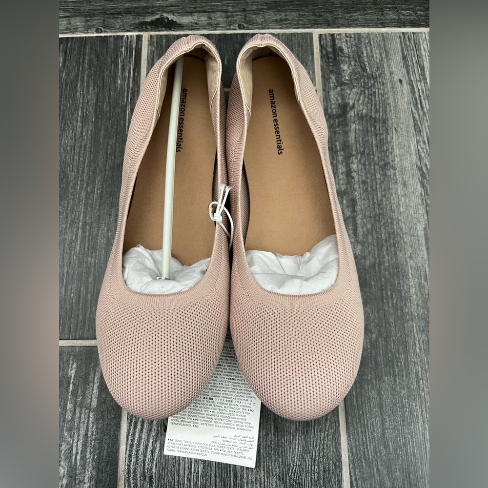 NWT Amazon Essentials Sand Belice Knit Womens Flats